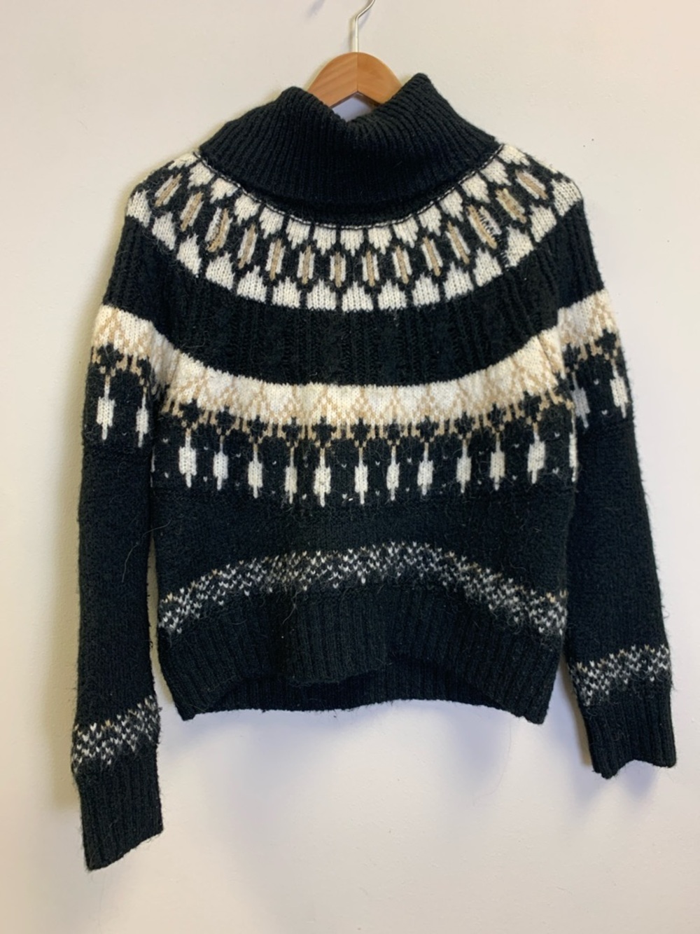 Old Navy Black, White & Cream Fair Isle Turtleneck Sweater